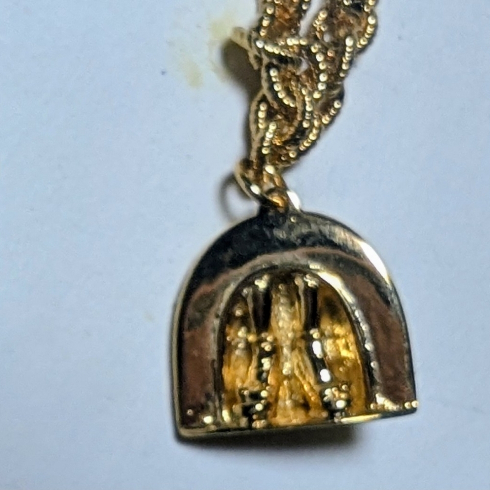 Wendy Gell super rare Dorothy charm pendant from Oz. - Picture 2 of 3